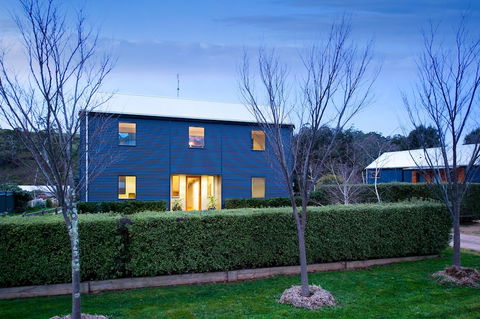 Alofi - Taree Accommodation 2