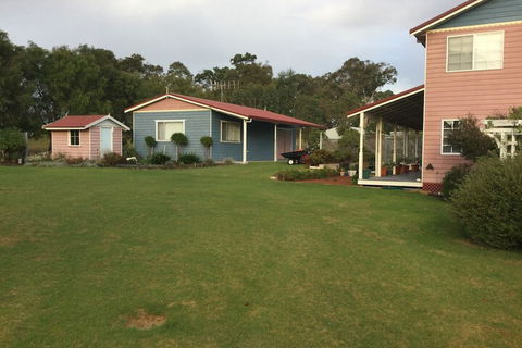 Painted Lady Bed & Breakfast - Taree Accommodation 7