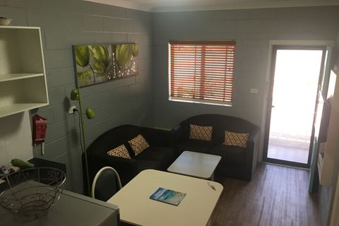 Esperance Central Accommodation - Taree Accommodation 6