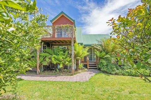 Aloft Boutique Accommodation - Taree Accommodation 5