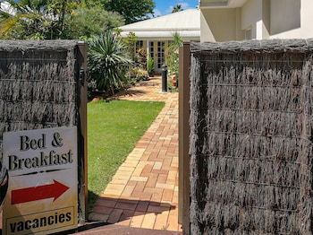 Airport B&B - Taree Accommodation 0