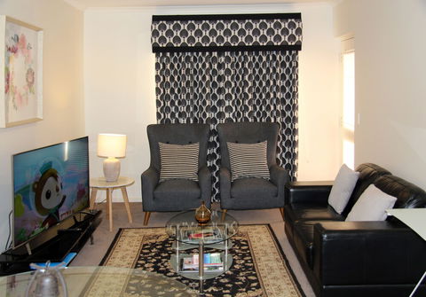 Adelaide City Apartment - 3BR, 2Bath & Carpark - Taree Accommodation 6