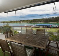Waterline 202 - Taree Accommodation