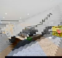 Ultra Modern Luxurious home in Tranquil Sydney - Taree Accommodation