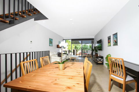 Accommodate Canberra - Parbery - Taree Accommodation 3