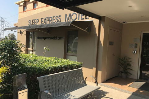 Arena Hotel - Taree Accommodation 2