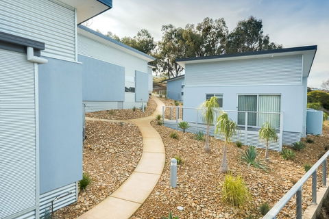 Albury Yalandra Apartment 4 - Taree Accommodation 0