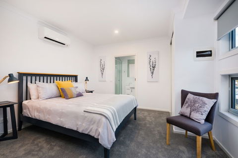 Albury Yalandra Apartment 4 - Taree Accommodation 4