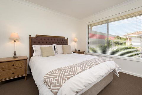 Living In Luxury Central & Sophisticated - Taree Accommodation 2