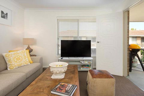 Living In Luxury Central & Sophisticated - Taree Accommodation 1