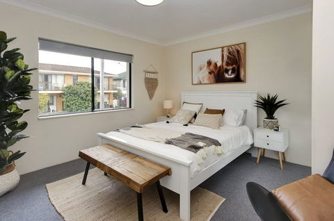 Anchored At South West Rocks - Taree Accommodation 1