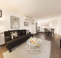 The Manhattan Central  Sophisticated - Taree Accommodation