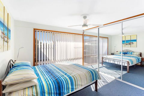 Campbell Avenue 28 - Taree Accommodation 4