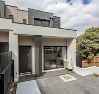 92 Brand New Doncaster Local House - Taree Accommodation