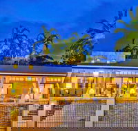 Oceans Edge Beach House At Oak Beach