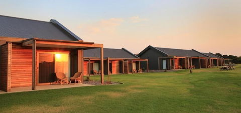 13th Beach Golf Lodges - Taree Accommodation 1