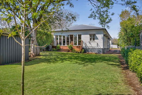 The Keeper's House - Taree Accommodation 2