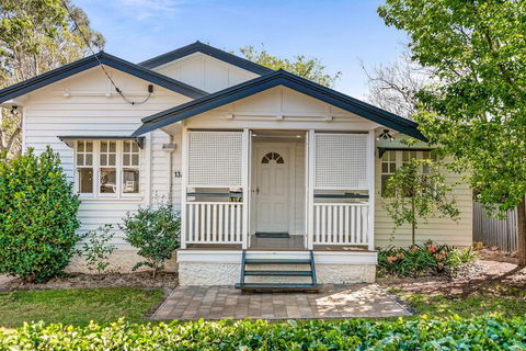 The Keeper's House - Taree Accommodation 1