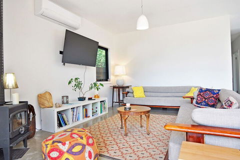 Armstrongs Close TO Beach - Taree Accommodation 6