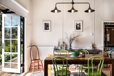 Table Hill Cottage - Taree Accommodation 6