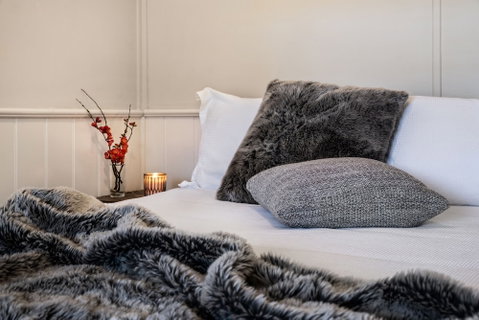 Table Hill Cottage - Taree Accommodation 1