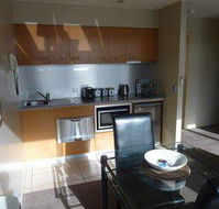 Flinders Lane Holiday Apartments - Taree Accommodation