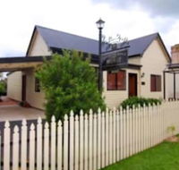 Top of the Range Retreat - Taree Accommodation