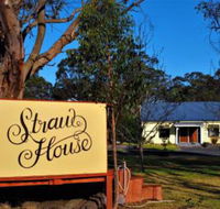 Straw House Farm B  B - Taree Accommodation