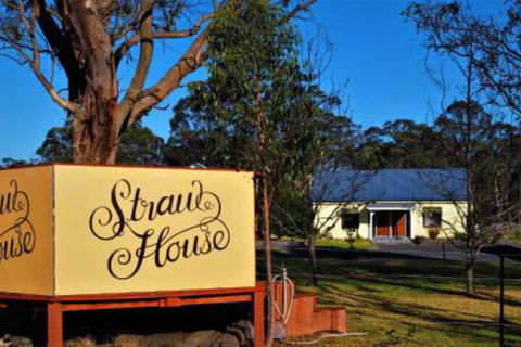 Straw House Farm B & B - Taree Accommodation 0