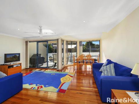 Terrigal Gem 3 / 9 Auld Street Terrigal - Taree Accommodation 3