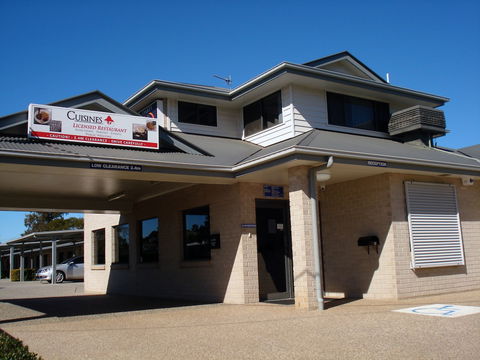 Oakey Motor Inn - Taree Accommodation 5