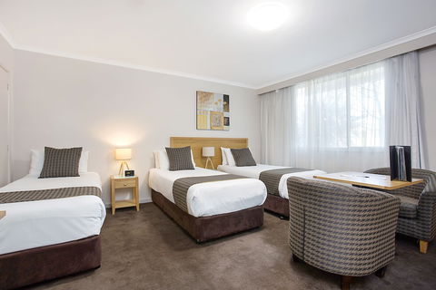 Mid City Warrnambool - Taree Accommodation 6