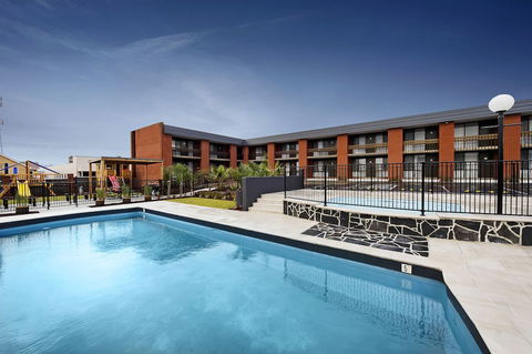 Mid City Warrnambool - Taree Accommodation 0