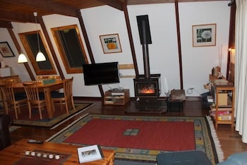 Green Leaves Cabin - Taree Accommodation 3