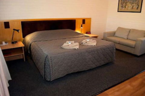 Angaston Vineyards Motel - Taree Accommodation 0