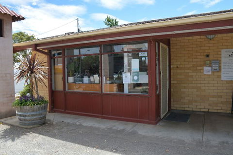 Angaston Vineyards Motel - Taree Accommodation 1