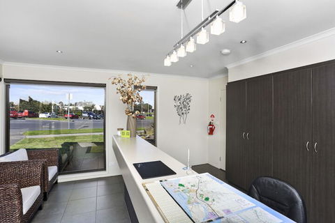 Elm Tree Motel - Taree Accommodation 1