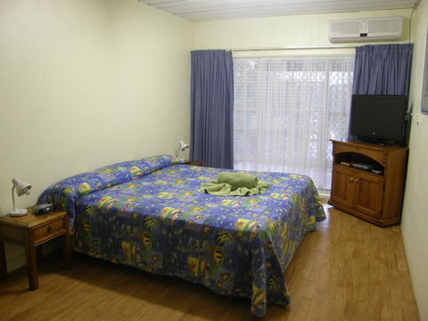 Ambience Holiday Apartments - Taree Accommodation 5