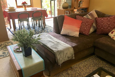 Crimson Villa - Taree Accommodation 6