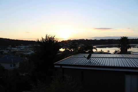 Pacific Heights Holiday Apartments & Munn's Tower House - Taree Accommodation 6
