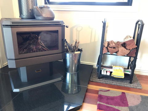 Serenity At Ravensbourne Escape - Taree Accommodation 3