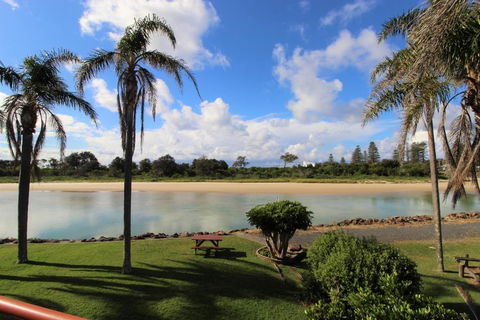Beachfront 3 25 Willow Street - Taree Accommodation 4