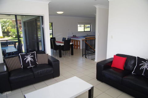 Breakaway 11 Scott Street - Taree Accommodation 5