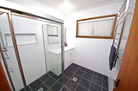 Breakaway 11 Scott Street - Taree Accommodation 4