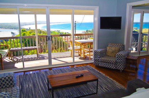 Awesome View 4 View Street - Taree Accommodation 5