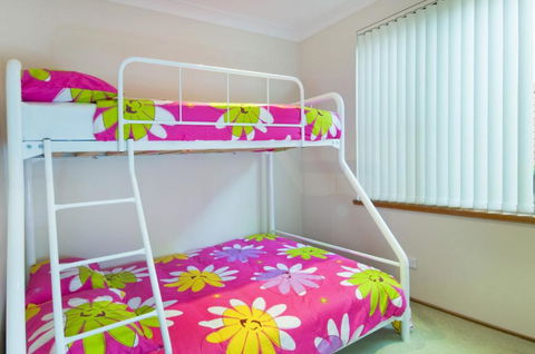 Cara Nobbys Beach 11 Wesley Avenue - Taree Accommodation 4