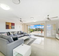Redcliffe Peninsula Penthouse - Taree Accommodation