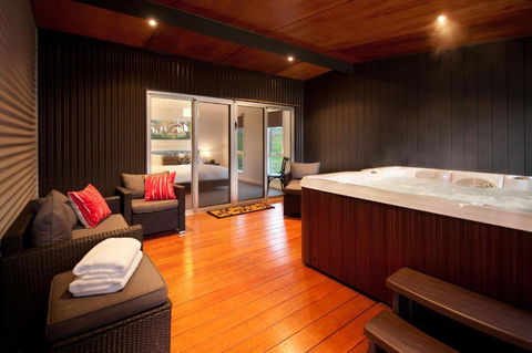 Alyonah Daylesford - Taree Accommodation 7