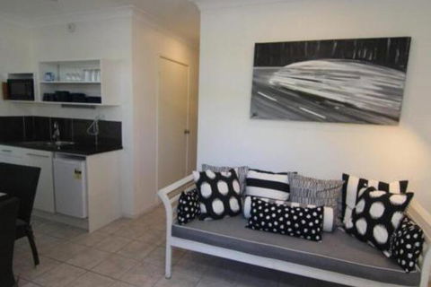 Portofino Unit 4 - Taree Accommodation 6