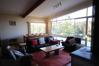Fairways Close - Taree Accommodation 6
